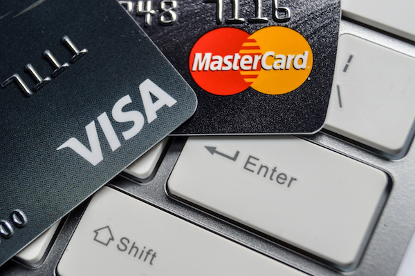 Perbedaan visa dan mastercard kartu kredit