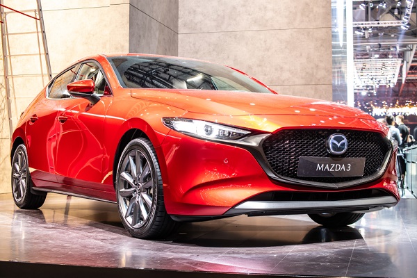 Mazda 3 Sebagai Salah Satu Rekomendasi Mobil Sedan 500 Jutaan Terbaik