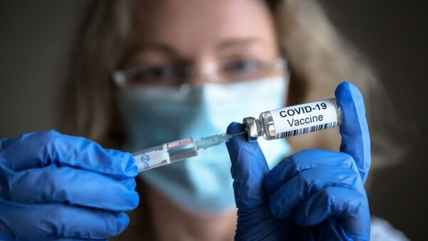 Vaksinasi COVID-19