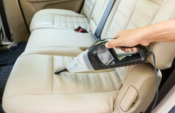 Cara Membersihkan Mobil dengan Vacuum Cleaner